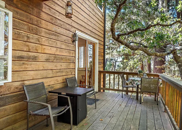 Holly Hill Cottage